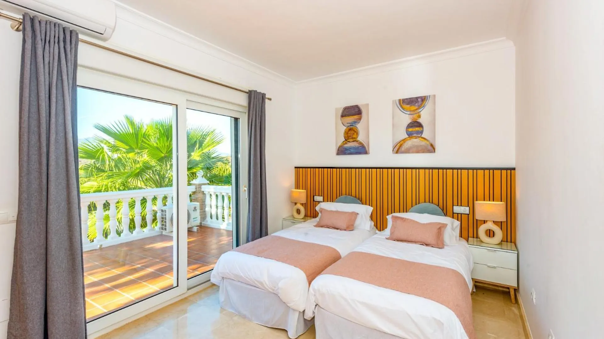 Villa Santo Sol By Villa Plus Santa Fe de los Boliches